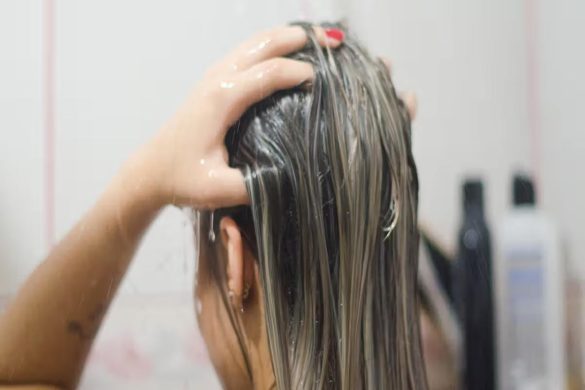 All You Need To Know About Hair Mask - How To Use It